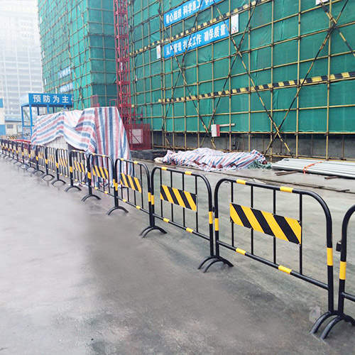临时护栏